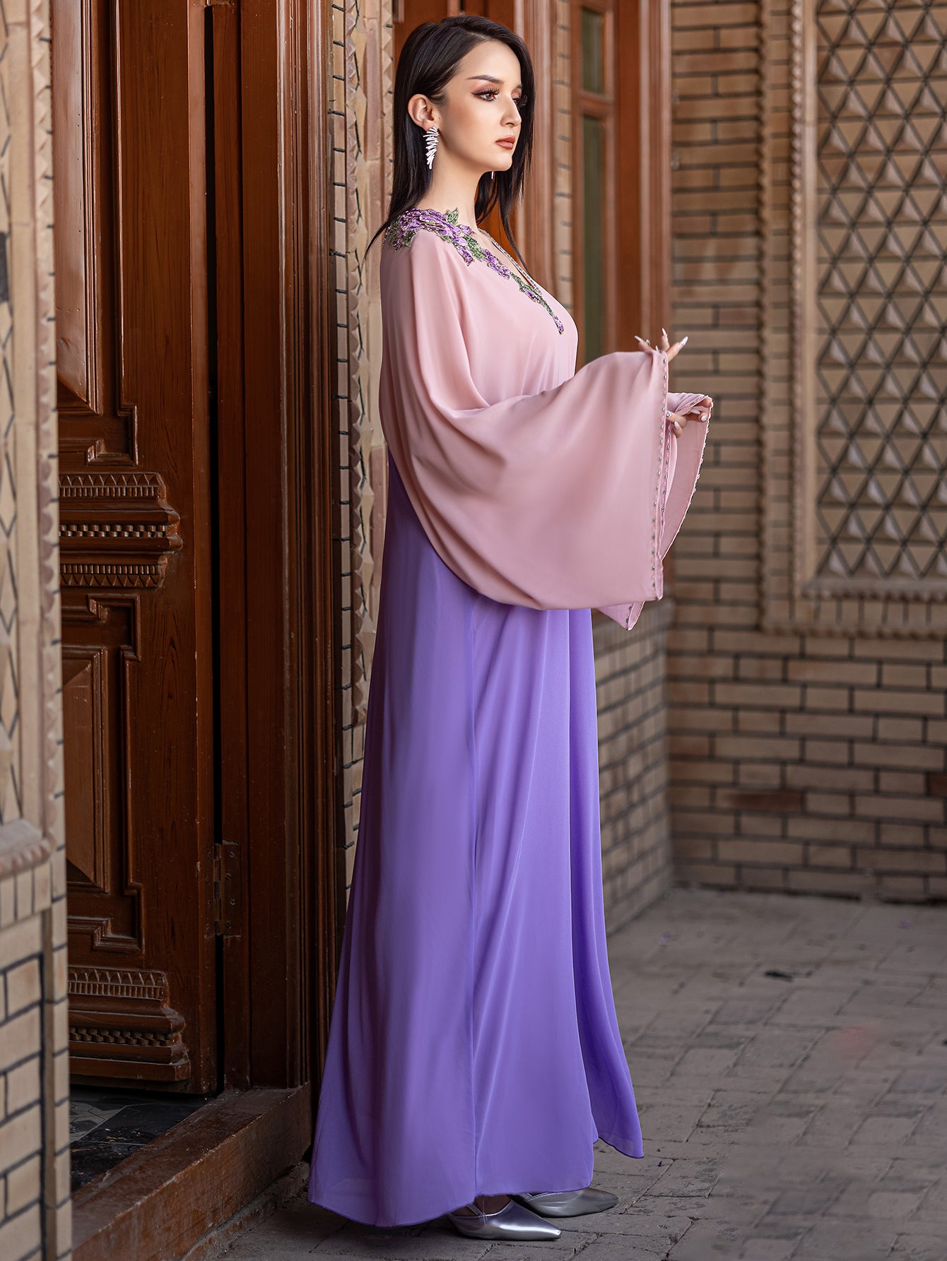 5220Pink & Purple Two-Tone Abaya Dress | Arabic V-Neck Floral Embroidery Gown with Wide Sleeves