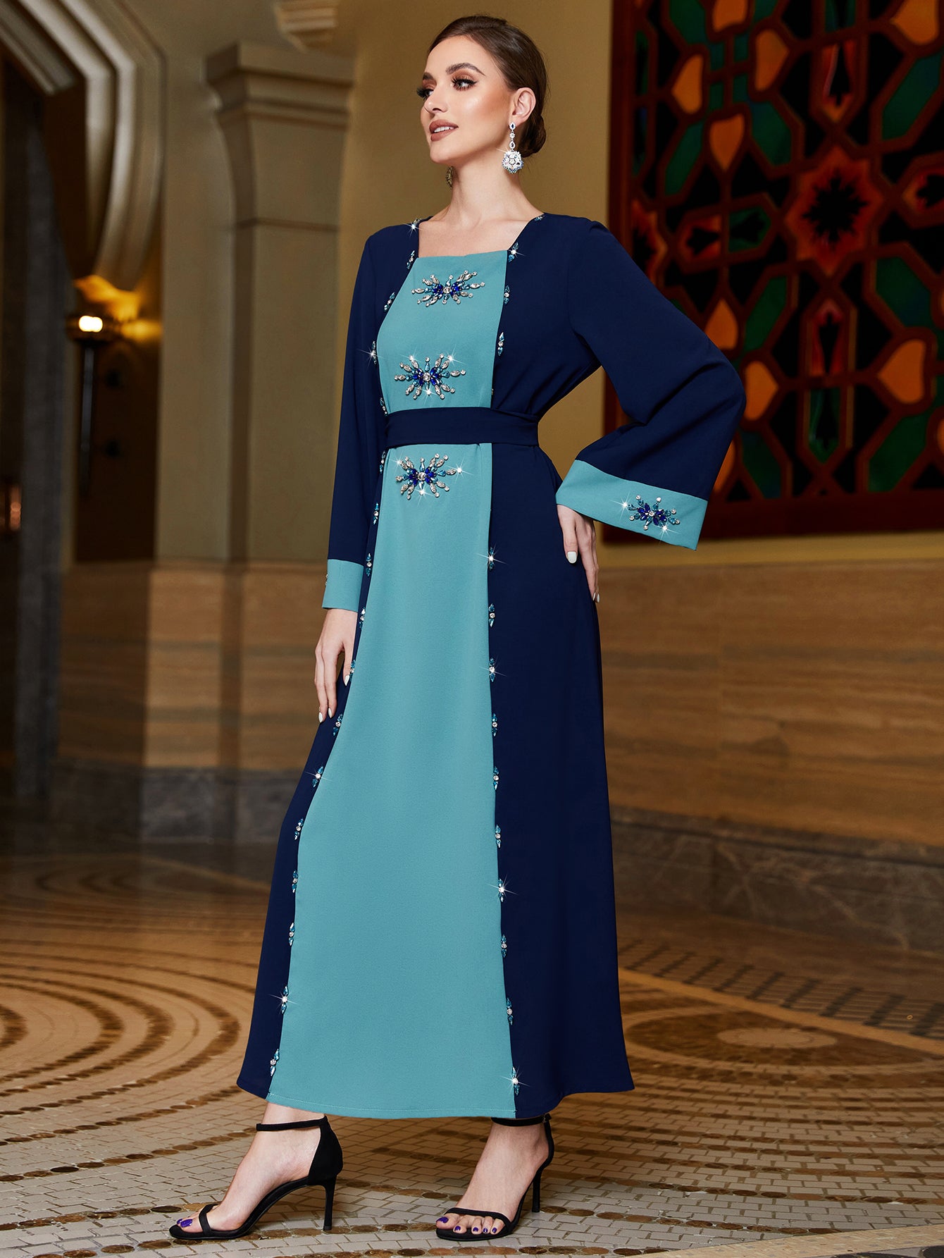 3051 contrasting color splicing! Middlewind horn sleeve diamond-encrusted long slim-fit dress