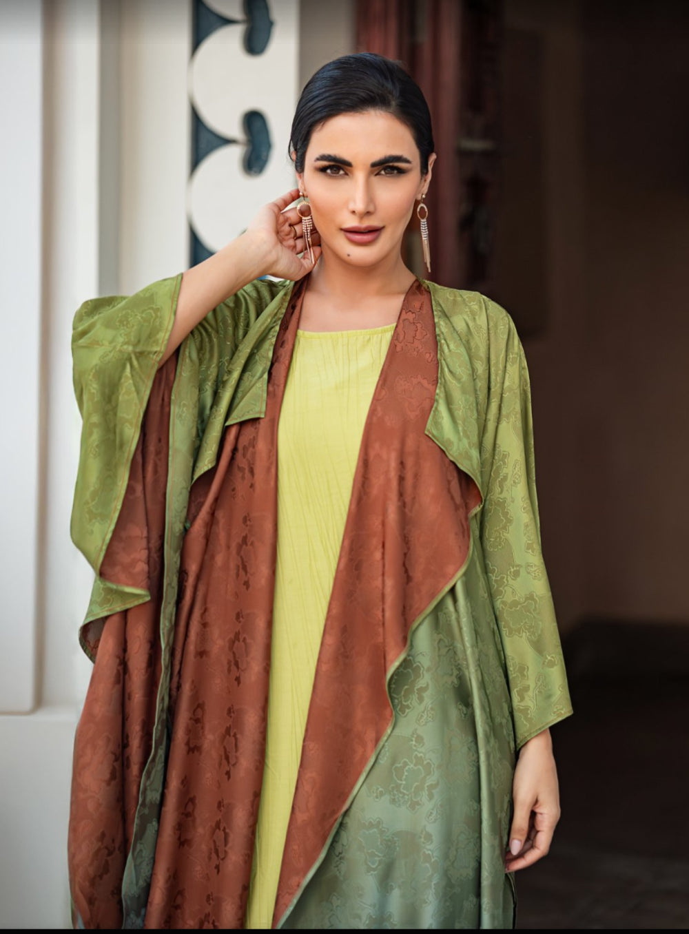 15071 Reversible Gradient Open Abaya  Elegant Long-Sleeve Modest Cardigan with Dual-Sided Wear and Ombre Design