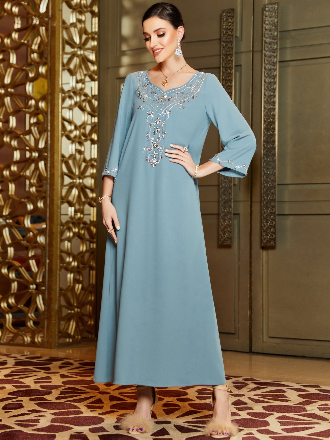 3033 Elegant embroidered diamond-set, light blue mid-eastern wind loose robe dress