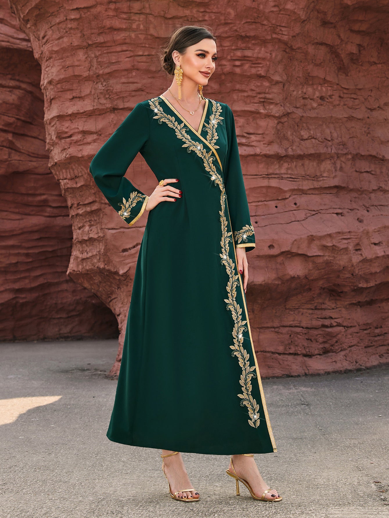 4111 Hand-Swen Bead Embellshments Rhinestone Long V Nekk V Abaya,  Elegant Rmantic Glamorous Vacation Fantasy Long Sleeve