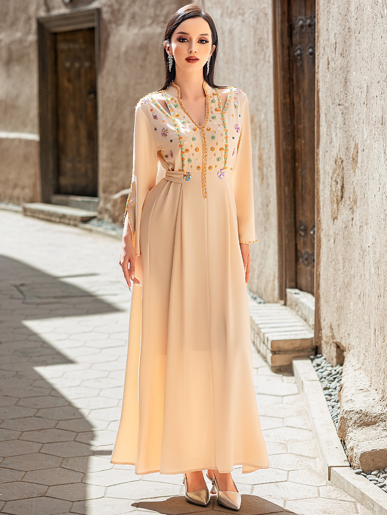 5207Arabic Beige Abaya Dress | V-Neck Crystal & Embroidery Evening Gown