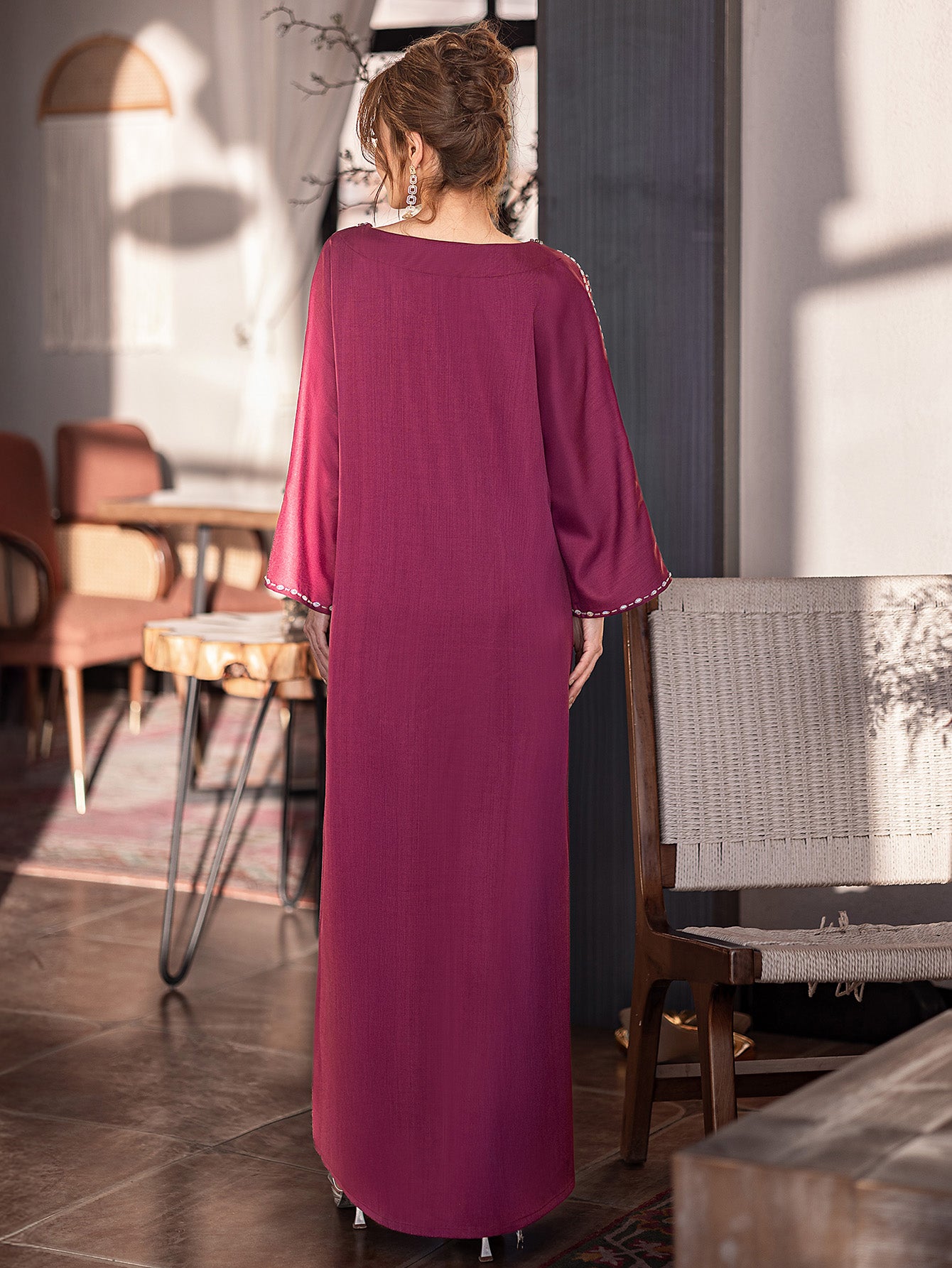 15149 Vintage-Inspired  Abaya Dress – Modern Tailoring Meets Bead Elements, Maximizing Fashion Appeal