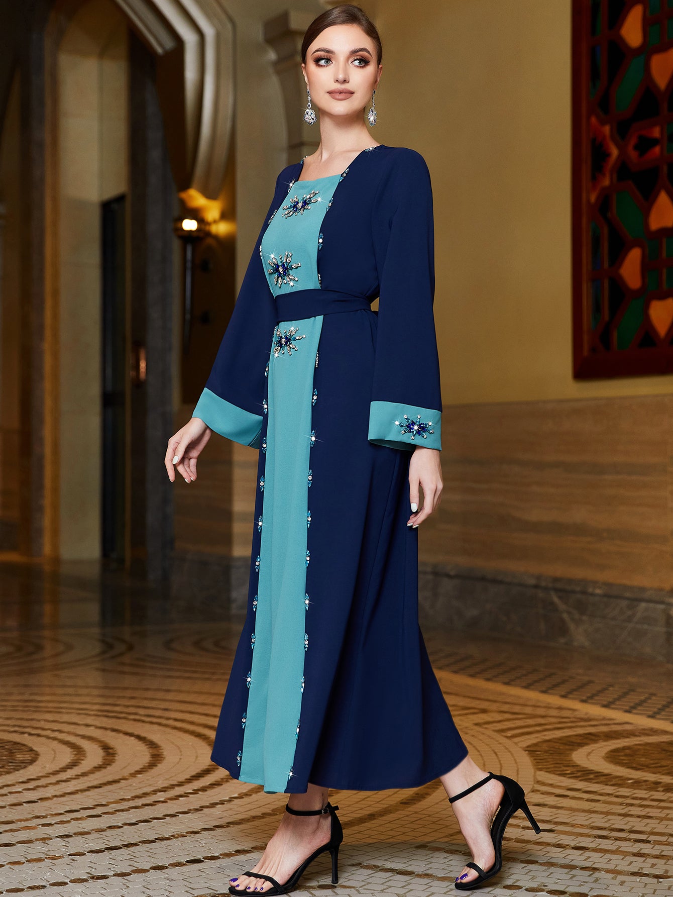 3051 contrasting color splicing! Middlewind horn sleeve diamond-encrusted long slim-fit dress