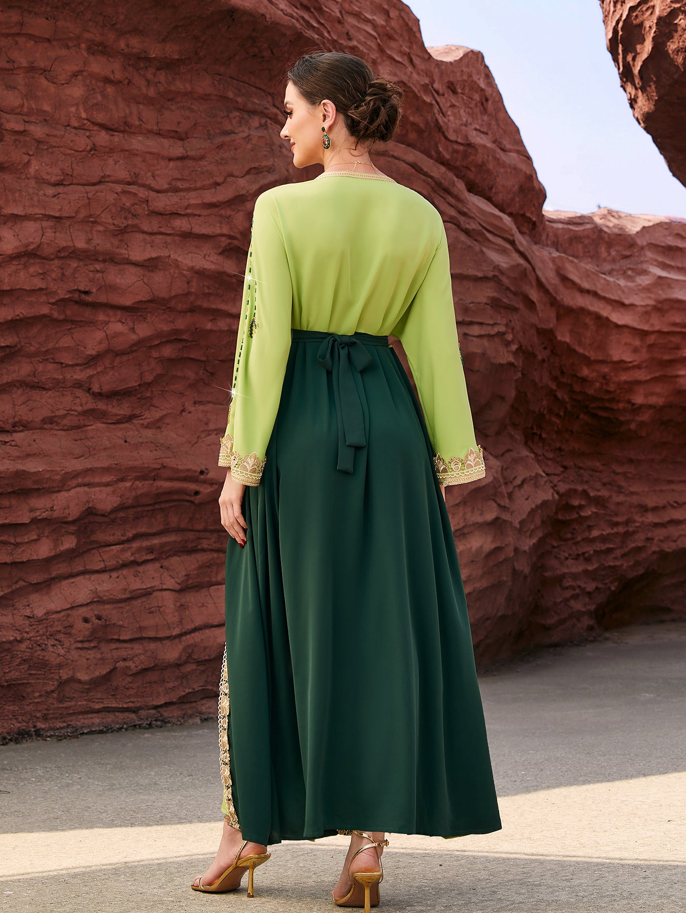 4099 Middle Eastern Style Green Dark Green Colorblock Gold Embroidered Belted Long Sleeve Maxi Dress - Elegant Contrast Decorated Gown
