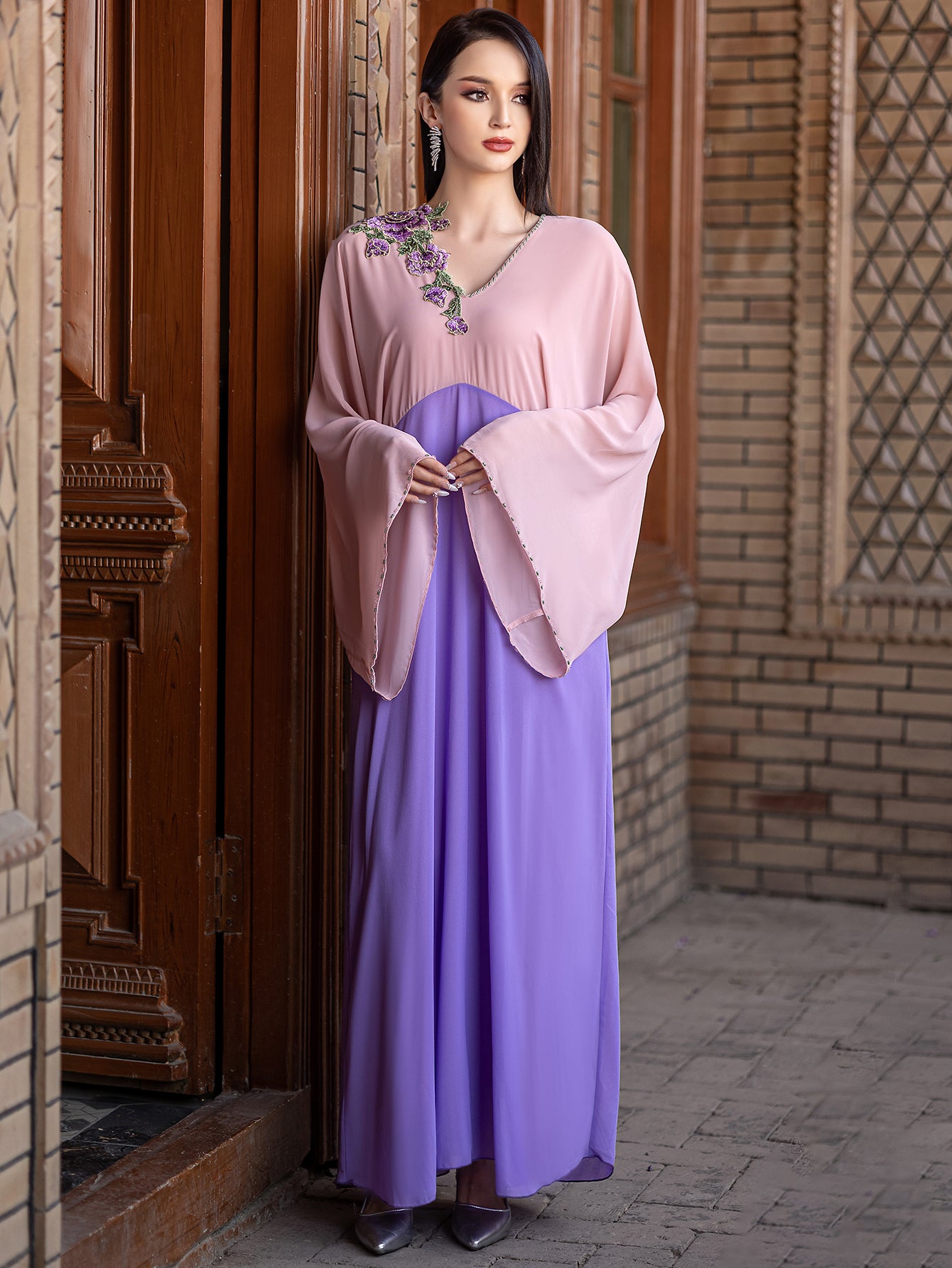 5220Pink & Purple Two-Tone Abaya Dress | Arabic V-Neck Floral Embroidery Gown with Wide Sleeves